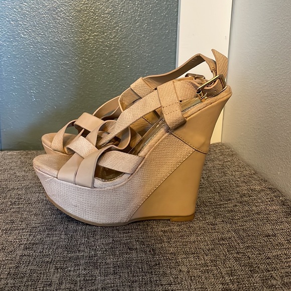 Wedges - Picture 2 of 7